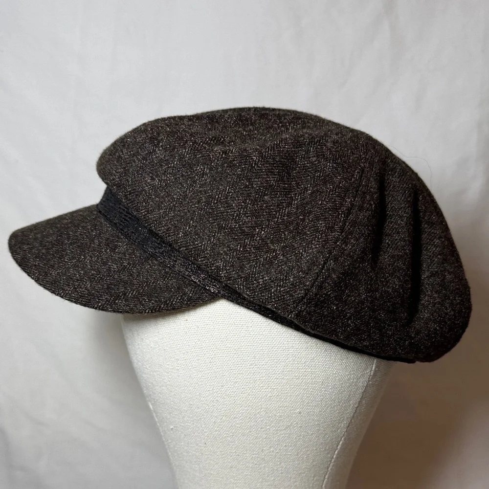 Scala Pronto Brown Tweed Newsboy Cap with Sparkly Brown Band.
